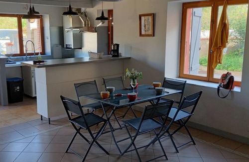 Gardouch House | townhouse with free parking