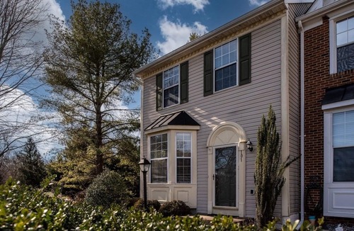 Stafford House | Townhouse with great value