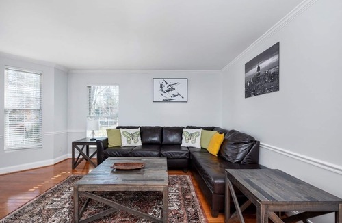 Stafford House | Townhouse with great value