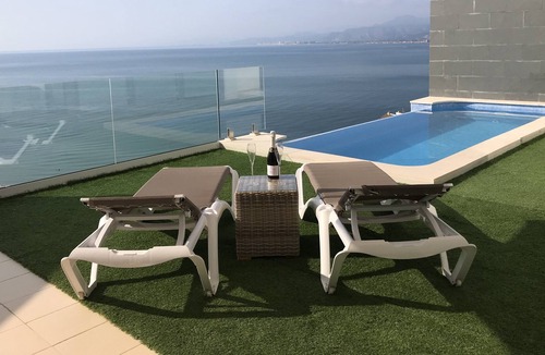 Faro de Cullera Ski Chalet | Townhouse with private pool, with sea views 5 minutes walk to the beach,