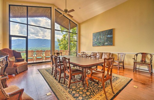 Townsend House | Townsend Retreat with Deck and Private Hot Tub!