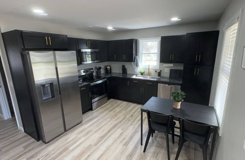 St. James House | Townside White House