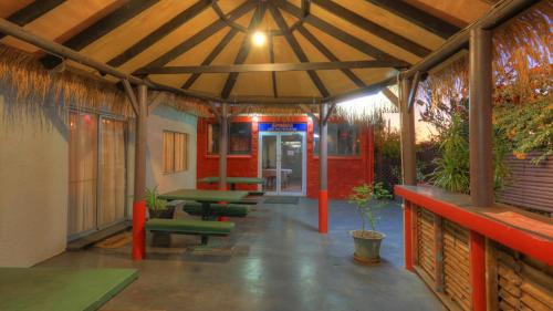 Pioneer Hotel | Townview Motel