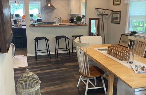 Stockton House | Towpath Weekend Retreat along river