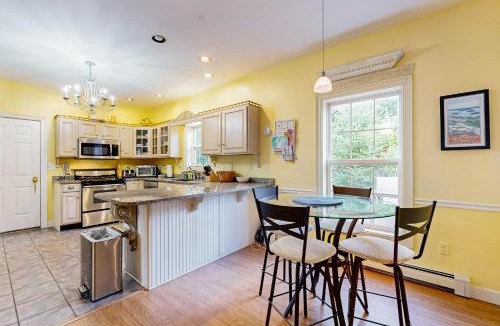 Southwest Harbor House | Toya's Cottage