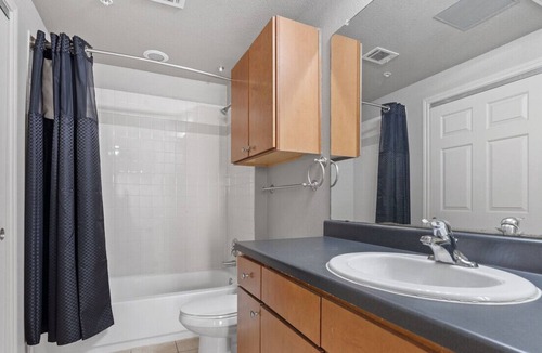 West Campus Apartment | TP 304 Luckey · Lovely 2 bedroom, GREAT Location!