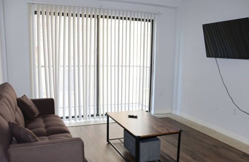 West Campus Apartment | TP 403 Luckey · Lovely, Spacious ATX Stay + GREAT location!