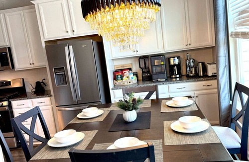 Durham Villa | TPV - Xanadu - New-By RDU w/Heated Indoor Pool&Gym