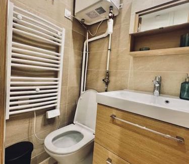 Saint-Ouen Apartment | Très beau studio refait à neuf 2