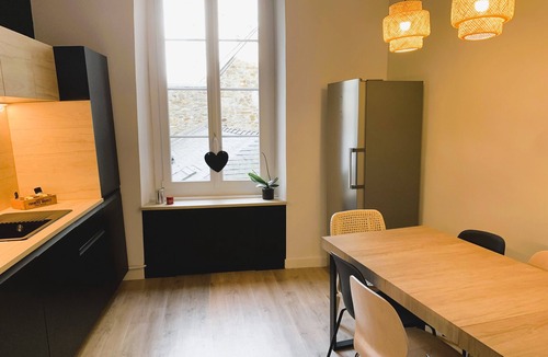 Quartier Bretagne Apartment | Très bel Appartement, Plein Centre Nantes, 190 m2