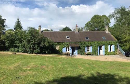 Soucy Villa | Très belle propriété avec tennis à 1h de Paris