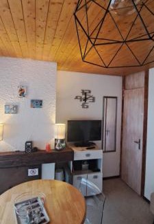 Prats-de-Mollo-la-Preste Apartment | Très joli studio au calme dans le cœur du village