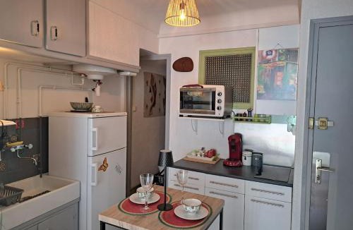 Prats-de-Mollo-la-Preste Apartment | Très joli studio au calme dans le cœur du village