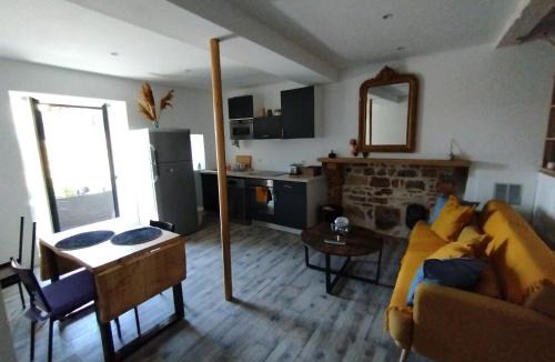 Trevoux Apartment | Trévoux: loft ravissant avec terrasse