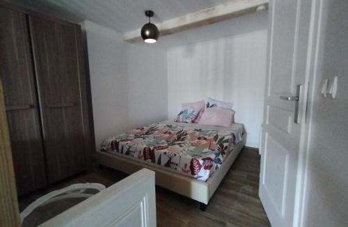 Trevoux Apartment | Trévoux: loft ravissant avec terrasse