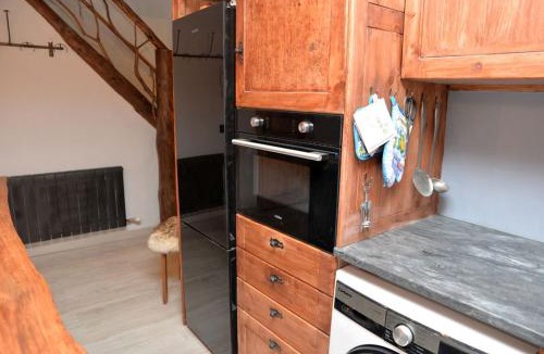 La Pobla de Lillet Apartment | Tríplex Grande Rústico-Moderno - Pobla de Lillet