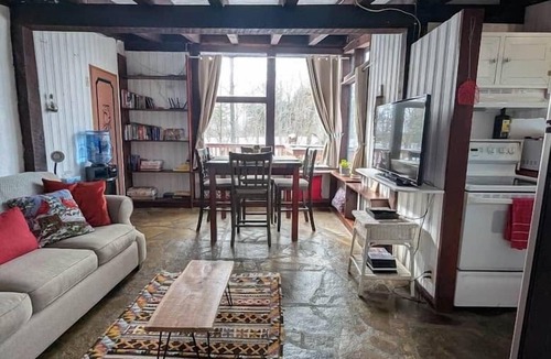 Rodney House | Troll Hill Nordic Nature Retreat