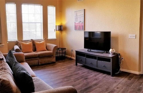 Loughman Apartment | TR103TR Terrace Ridge - Two Bedroom Condo