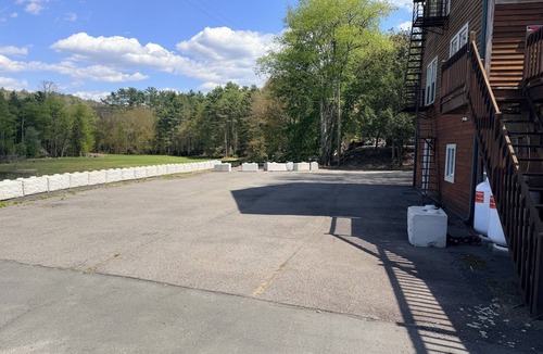 Narrowsburg Villa | Track Side Villa @ The Narrowsburg Inn