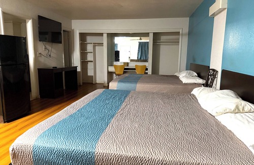 Jacksonville Hotel | Trade Wind Motel Jacksonville TX US 69