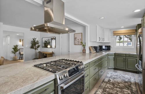 La Jolla Shores House | Tradewinds La Jolla Shores w/Hot Tub & Ocean Views