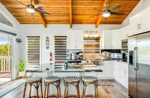 Port Pine Heights House | Tradewinds Treat