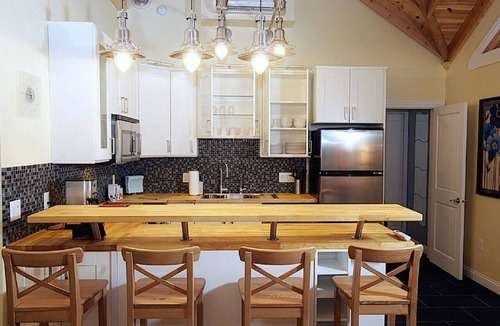 Lindsborg Apartment | Tradhuset Swedish Studio with Private Deck