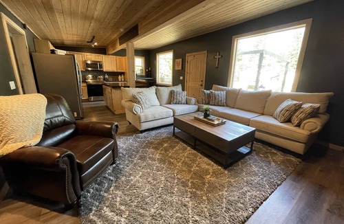 Nordman Cabin | Trading Post at Priest Lake