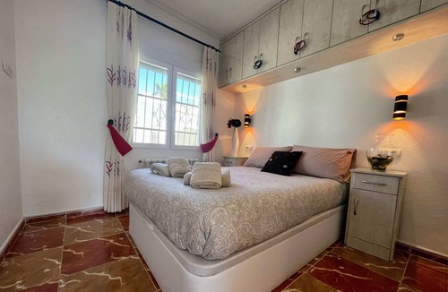 San Miguel de Salinas Villa | Traditional Villa with Private Pool SM591