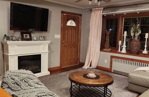 Grant City Apartment | Traditional Beauty