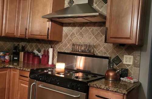 Grant City Apartment | Traditional Beauty