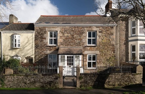 Redruth House | Traditional Cornish Cottage & Garden, Redruth