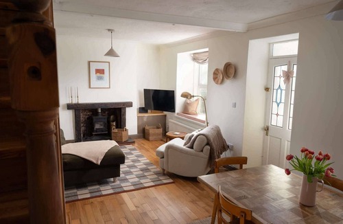 Redruth House | Traditional Cornish Cottage & Garden, Redruth