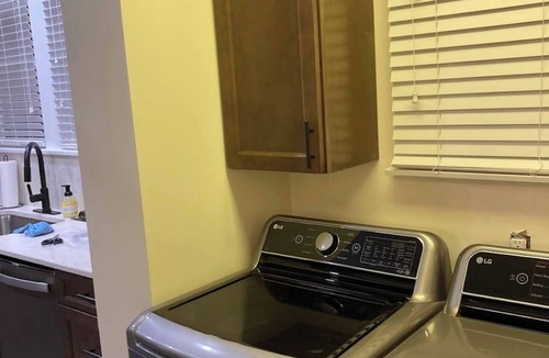 Forest Hills House | Traditional decor, 2+Br, 2Ba, Off St pkg, US OPEN