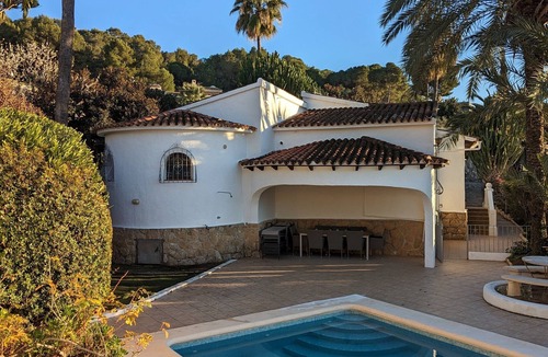 Paichi Villa | Traditional family villa, private pool and hillside views, 5 mins to Moraira.