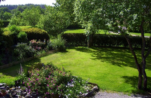 Saint-Mayeux Cottage | Traditional Farmhouse Gite at the heart of Brittany (Sleeps 6 in 3 Bedrooms)