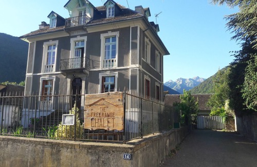 Bagneres-de-Luchon Villa | Traditional Luchonnais Villa Close to the Centre
