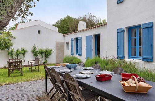 Ile d'Yeu House | Traditional House on Île d’Yeu, Sleeps up to 10