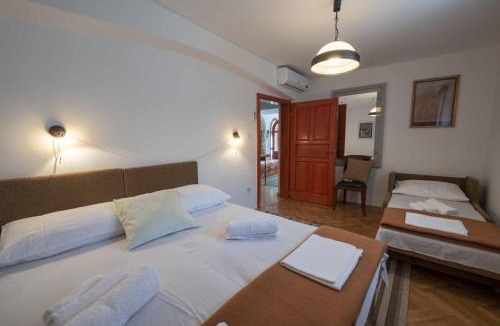 Cista Velika Villa | Traditional Stone House Perkovic