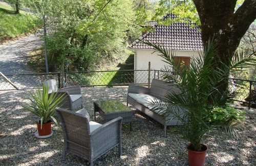 Noailhac Cottage | Traditional stone house with Jacuzzi, fireplace *