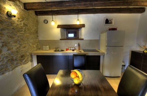 Kotli House | Traditional Stone House