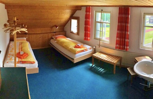 Gais Apartment | Traditionelle Appenzeller Wohnung mit Garten und Spielplatz