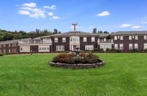 Town of Union Hotel | Traditions Hotel & Spa Johnson City - Binghamton, an Ascend Collection Hotel