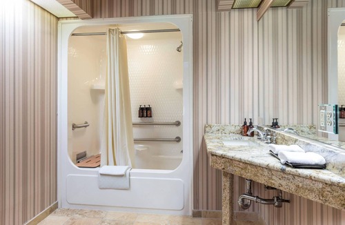 Town of Union Hotel | Traditions Hotel & Spa Johnson City - Binghamton, an Ascend Collection Hotel