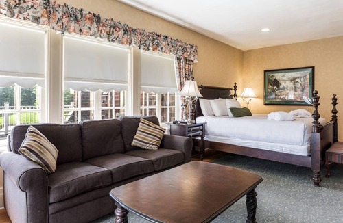 Town of Union Hotel | Traditions Hotel & Spa Johnson City - Binghamton, an Ascend Collection Hotel