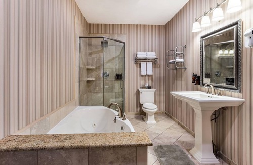 Town of Union Hotel | Traditions Hotel & Spa Johnson City - Binghamton, an Ascend Collection Hotel
