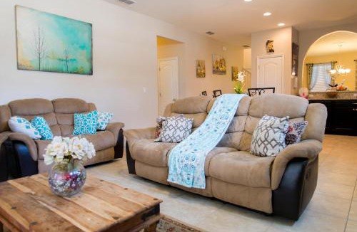 Trafalgar Village House | Trafalgar Retreat