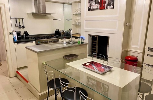 London City Centre Apartment | Trafalgar Square flat (Central London)