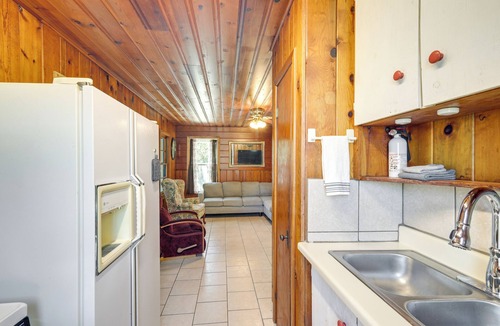 Whitney House | Trail Access! Lake Whitney Retreat 2 Mi to Marina