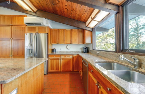 Dover House | Trail Access On-Site: Gorgeous MCM Deck House!